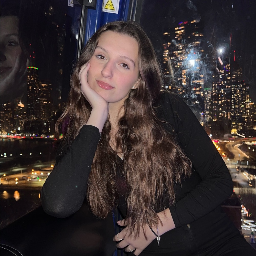 Meet your Posher, Luiza